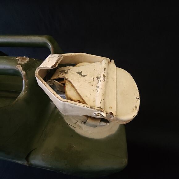 Vintage 1991 Bund 20L 5 Gallon Military Green Jerry Liquid Can Tank by Bellino - Picture 10 of 12